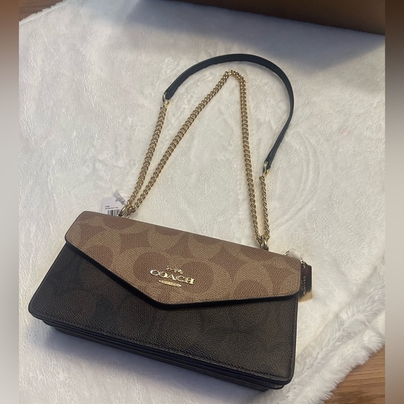 Coach | Bags | Coach Signature Black And Brown Crossbody Bag  Coach Tan and Black Crossbody Bag with Gold Chain